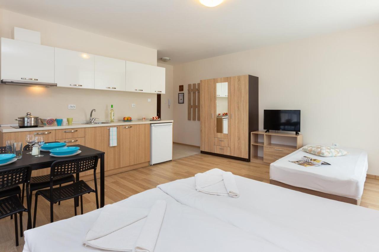 Apartments Flora 1 布尔加斯 外观 照片