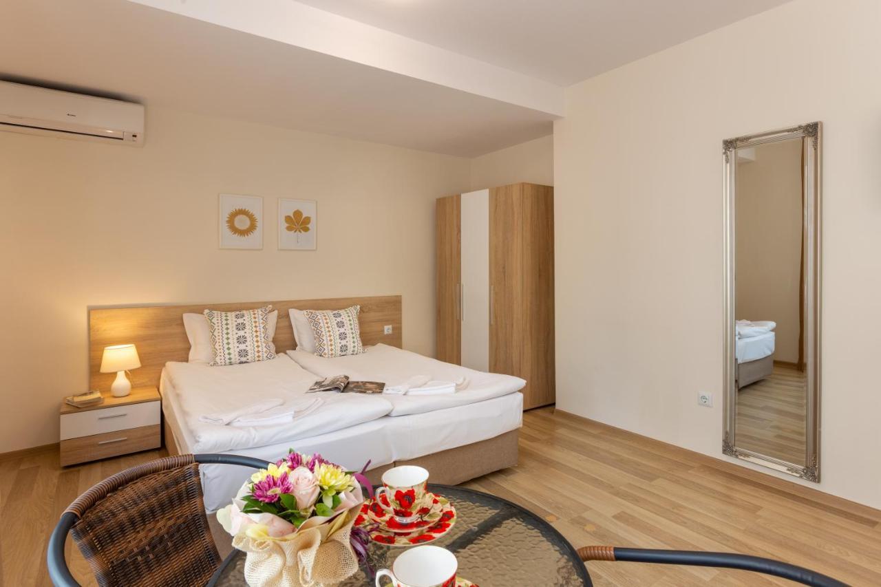 Apartments Flora 1 布尔加斯 外观 照片